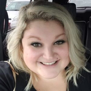 Meet your Posher, Caleigh